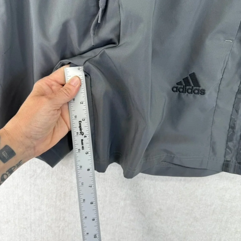 Adidas Mens Grey Stripe Athletic Training Shorts Size Medium Mesh Lined